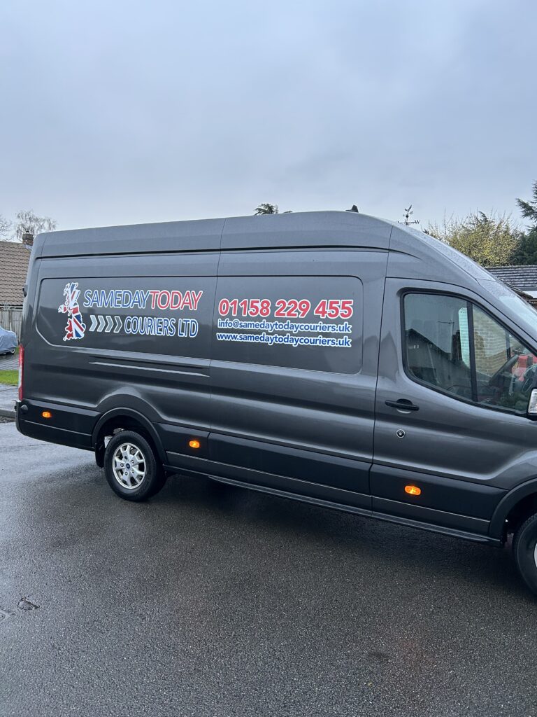 Courier Nottingham